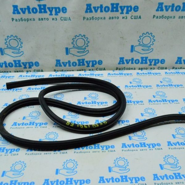 Уплотнитель дверного проема перед прав Infiniti QX50 19- 76922-5NA0A