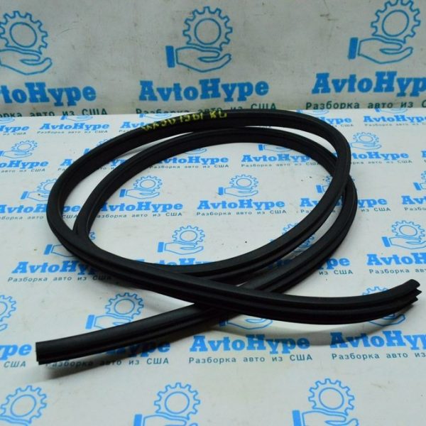 Уплотнитель дверного проема зад лев Infiniti QX50 19- 76924-5NA0A