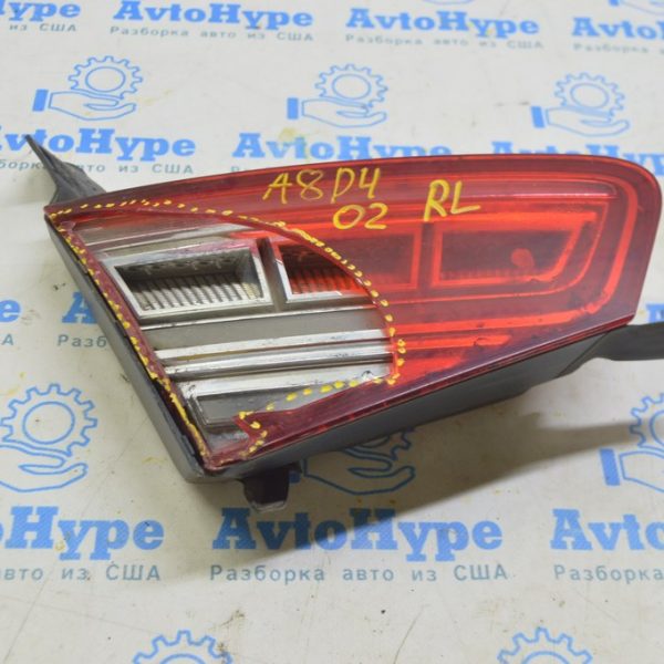Фонарь внутренний (крышка багажника) левый Audi A8 D4 10-14 (02) от М. на зч 4H0945093