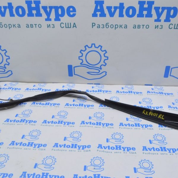 Уплотнитель на кузове двери багажника левый Lexus RX350 RX450h 10-15 64425-48010 64458-0E020