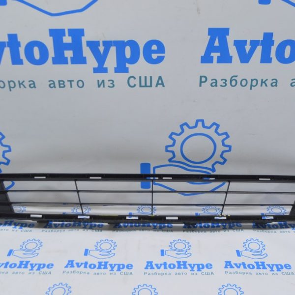 Решетка переднего бампера нижняя Ford C-max MK2 13-18 usa (03) трещинки DM5Z17K945A