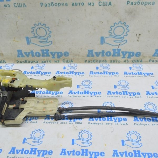 Механизм ручки двери передней правой Hyundai Sonata 11-15 826653S000