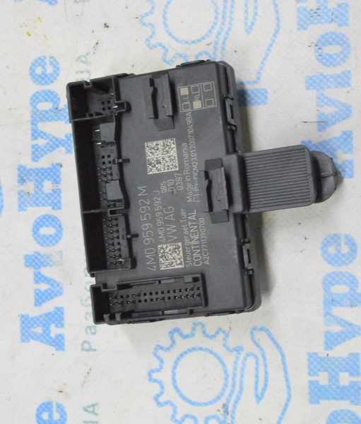 Компьютер двери перед прав Audi E-Tron (Q8) GEN 18- (01) 4M0959592M 4M0959792J