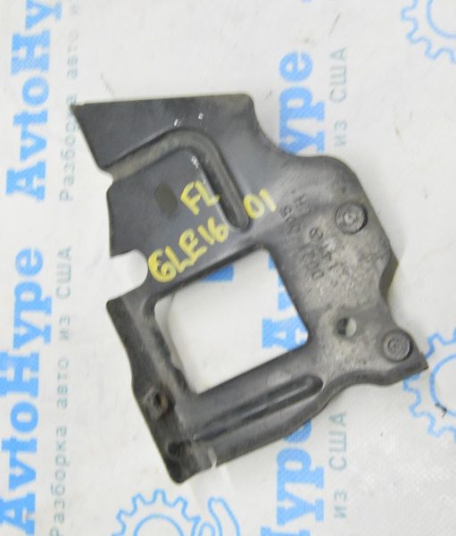 Кронштейн замка капота левый Mercedes GLE-class C292 12-19 A 166 631 0021