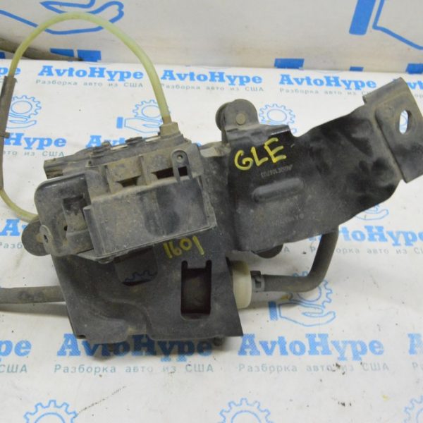 Кронштейн компрессора пневмоподвески Mercedes GLE-class C292 12-19 A 166 320 01 43