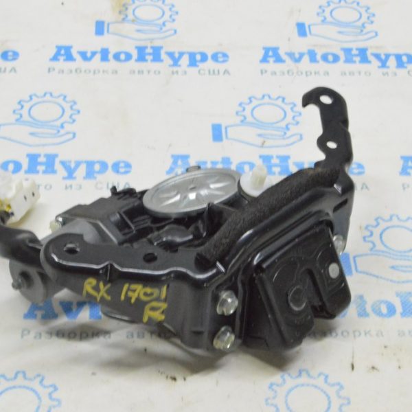 Замок двери багажника Lexus RX350 RX450h 16-22 6935048110