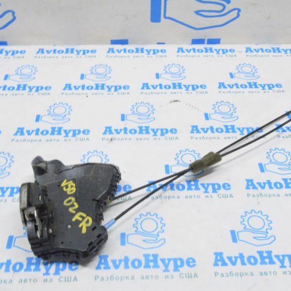 Замок двери перед прав Toyota Camry v50 12-14 usaeuro 69030-0C050