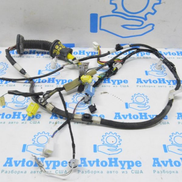 Проводка двери передней правой Toyota Camry v50 12-14 usaeuro под keyless (02) 82151-06C90