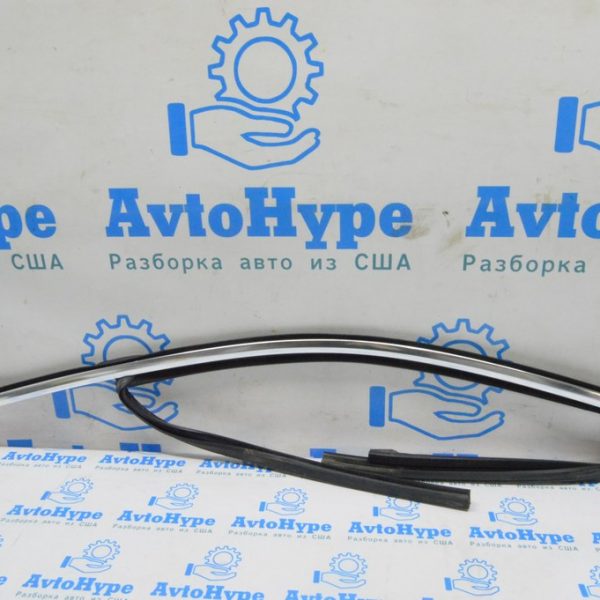 Молдинг двери верхний перед лев VW Touareg 18- хром 760837643C 7Z7