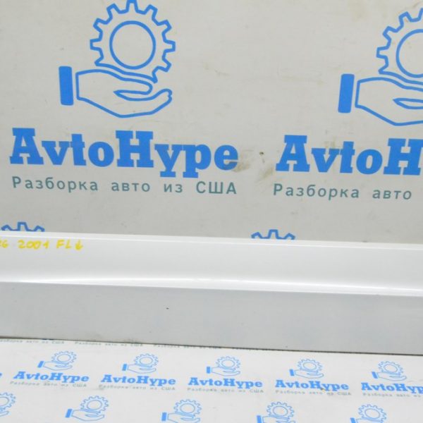 Накладка двери нижняя перед лев VW Touareg 18- белый C9A (01) в цвет 760854939E