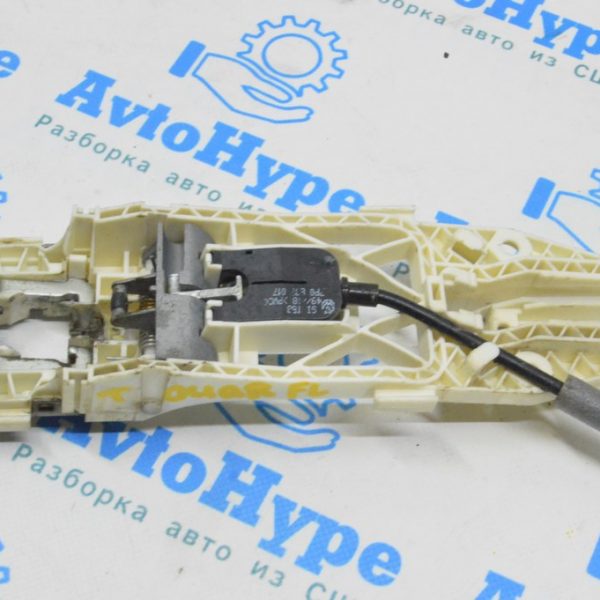 Механизм ручки двери перед лев VW Touareg 18- 8S0837885