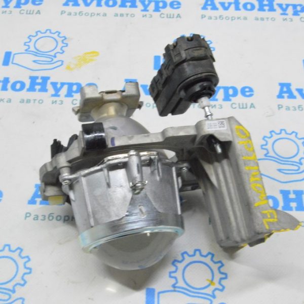 Линза фары передняя левая Kia Optima 14-15 рест ксенон (04) 2T921-01DA0