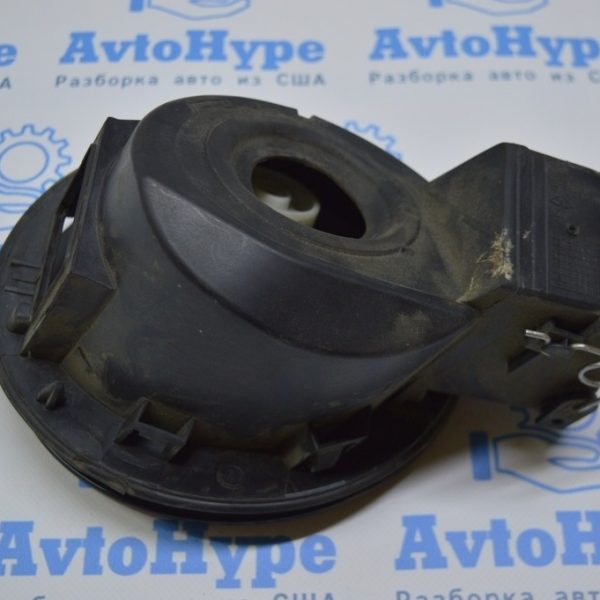 Корпус лючка бензобака Jeep Cherokee KL 14- 68102575AE