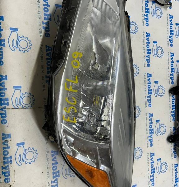 Фара передняя левая Ford Escape MK3 13-16 дорест галоген (09) CJ5Z-13008-D