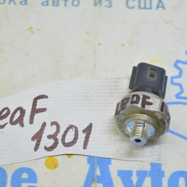 Датчик давления кондиционера Nissan Leaf 13-17