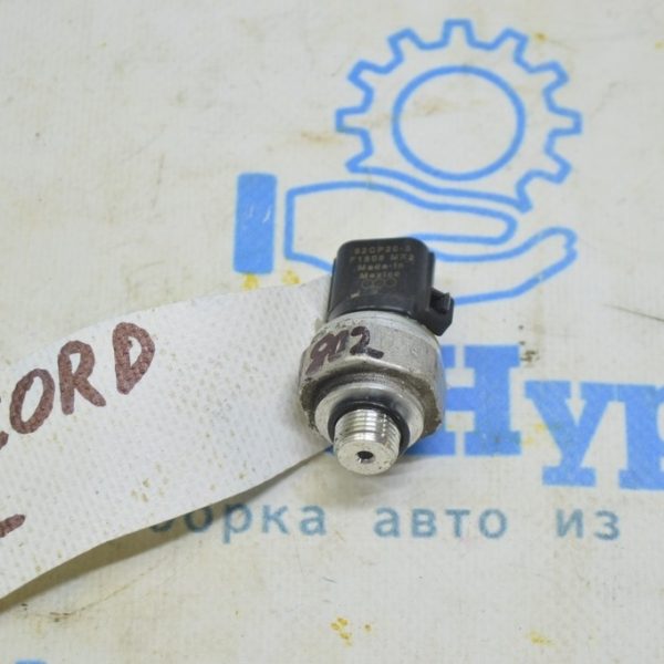 Датчик давления кондиционера Honda Accord 18- 92CP20-3