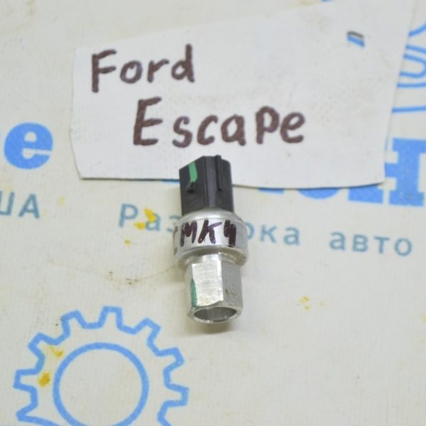 Датчик давления кондиционера Ford Escape MK4 20- HG1A19D594AA