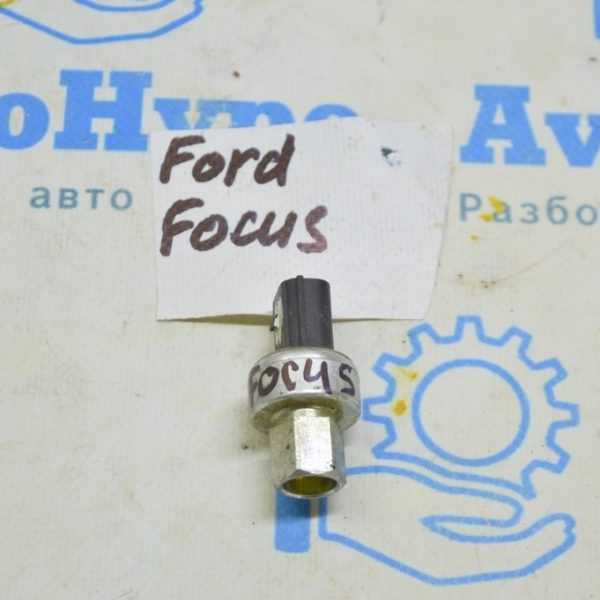 Датчик давления кондиционера Ford Focus mk3 11-18 bt43-19d594-aa