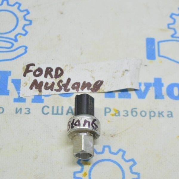 Датчик давления кондиционера Ford Mustang mk6 15- bt43-19d594-aa