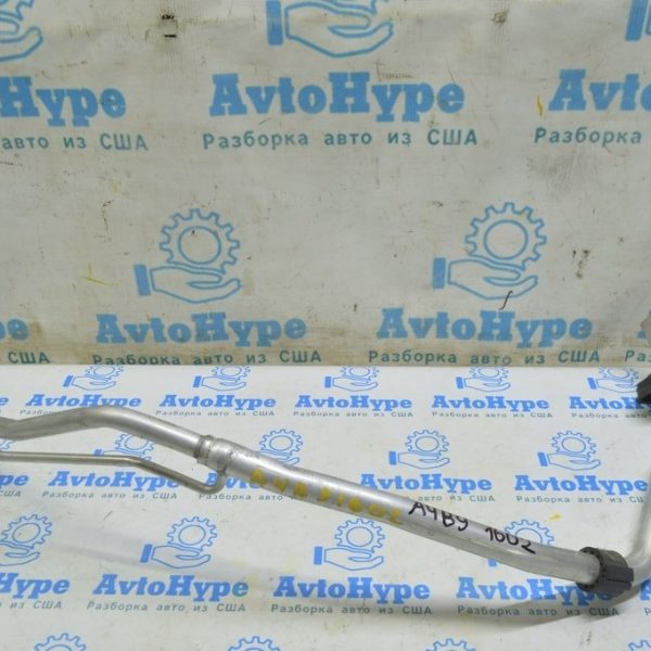Трубка кондиционера компрессор-печка вторая Audi A4 B9 17- 2.0T 8W0816738Q