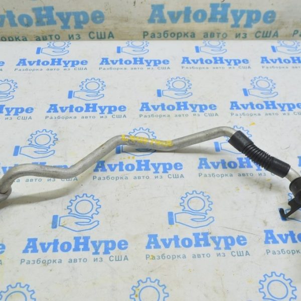 Трубка кондиционера компрессор-печка Nissan Leaf 13-17 вторая 924503NK0A