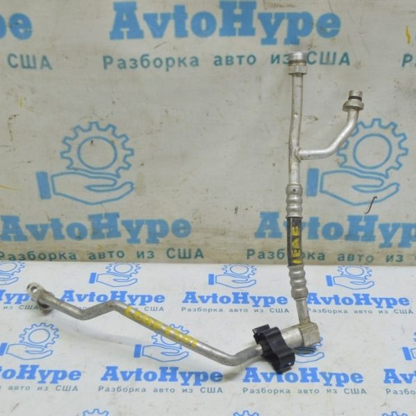 Трубка кондиционера на 3 выхода Nissan Leaf 13-17 92480-3NA0A