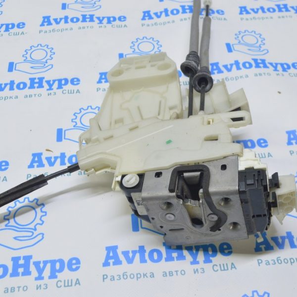 Замок двери зад прав Jeep Renegade 15- 68466852AA