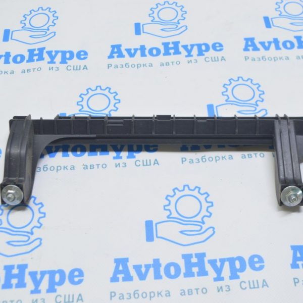 Направляющая стекла двери зад прав Jeep Renegade 15- 68247311AA