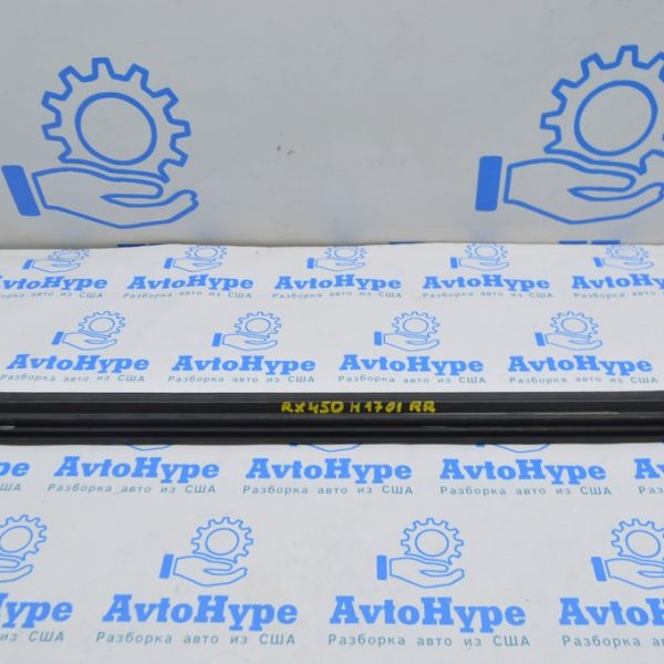 Уплотнитель стекла задний правый Lexus RX350 RX450h 16-22 внутренний 68173-0E070