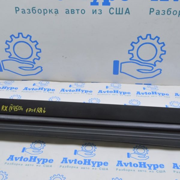 Накладка двери нижняя задняя правая Lexus RX350 RX450h 16-22 с уплотнителем