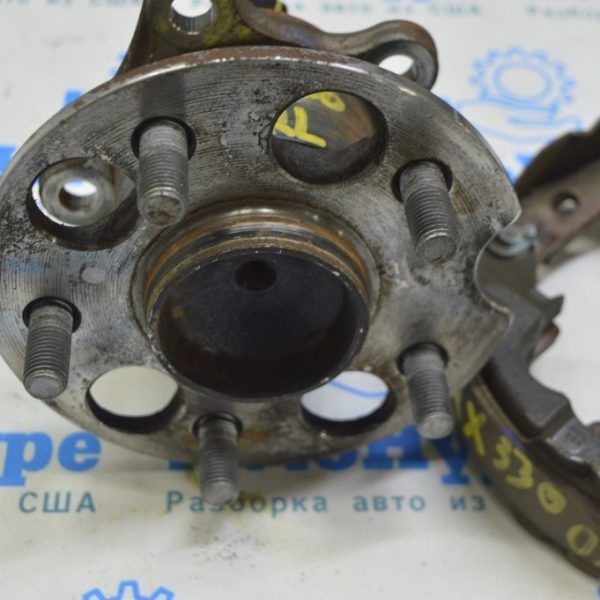 Ступица задняя левая Lexus RX300 RX330 RX350 RX400h 04-09 FWD с кожухом 42460-48030