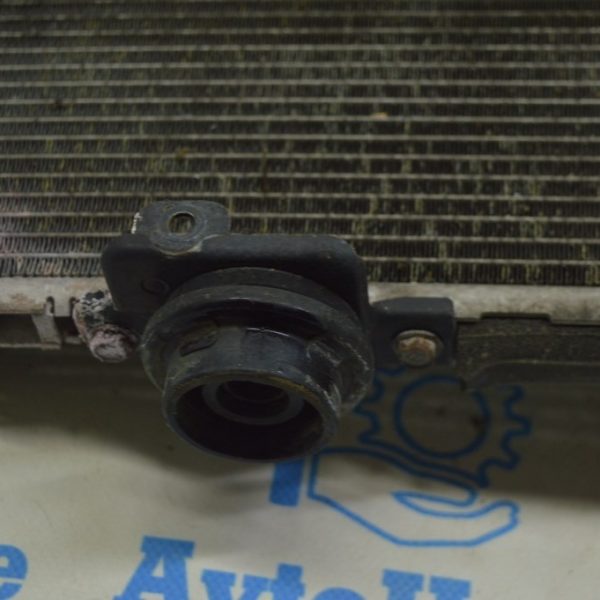 Крепление радиатора нижнее правое Lexus RX300 RX330 04-06 16506-20050