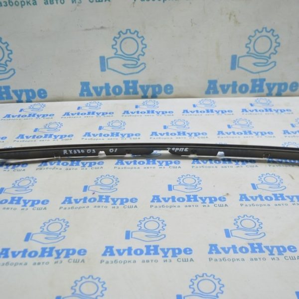 Молдинг торпеды под лобовым стеклом Lexus RX300 RX330 RX350 RX400H 04-09 беж