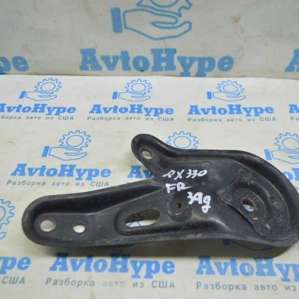 Лопух переднего подрамника задний правый Lexus RX300 RX330 RX350 RX400h 06-09 51023-48030