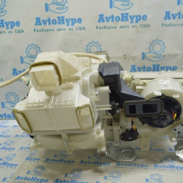 Печка в сборе Lexus RX300 RX330 04-06 (01) 87130-0E010