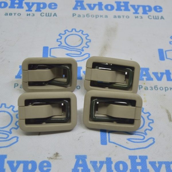 Крючок багажника Lexus RX300 RX330 RX350 RX400h 04-09 беж