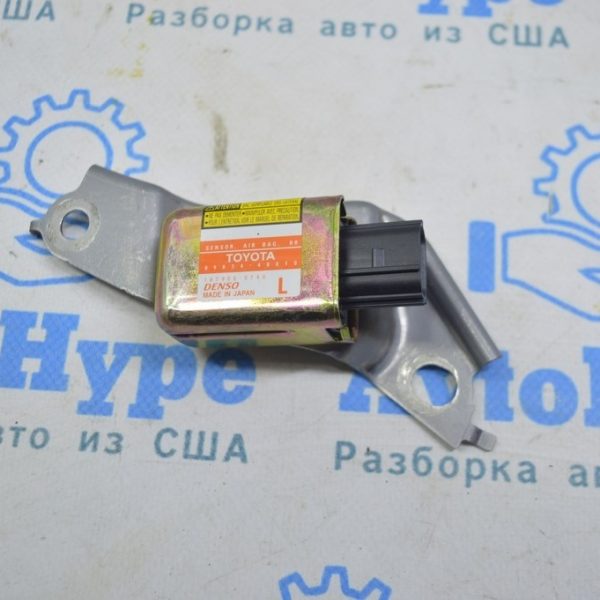 Датчик боковой подушки безопасности левый Lexus RX300 RX330 RX350 RX400h 04-09 89834-48010