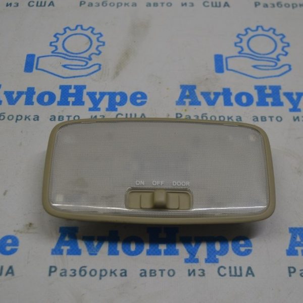 Плафон освещения задний Lexus RX300 RX330 RX350 RX400h 04-09 бежевый
