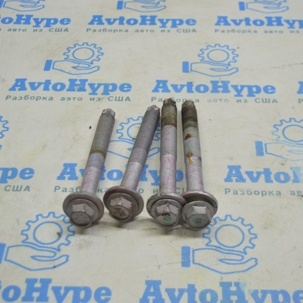 Болт как на фото 4шт Lexus RX400h 06-09
