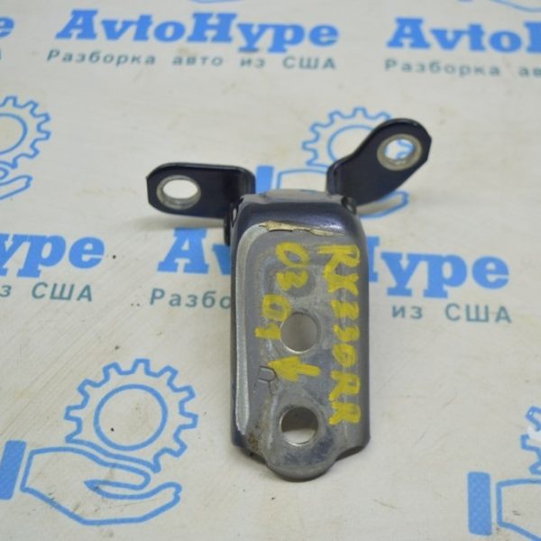 Петля двери нижняя задняя правая Lexus RX300 RX330 RX350 RX400h 04-09 68770-60031