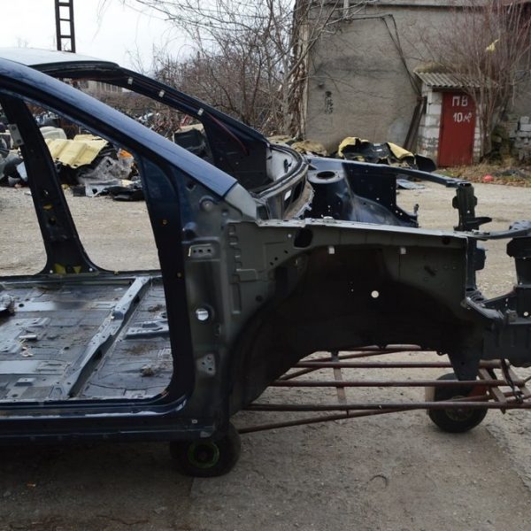 Четверть передняя левая Lexus RX300 RX330 RX350 RX400h 04-09 (01) синяя 53702-0E010