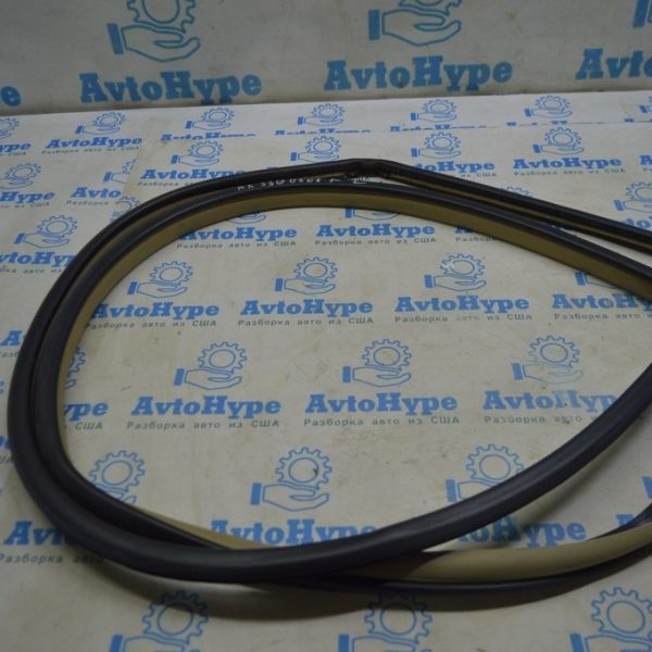 Уплотнитель дверного проема передний левый Lexus RX300 RX330 RX350 RX400H 04-09 беж 62312-48040-A0