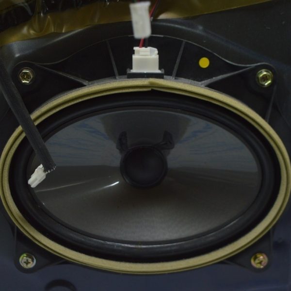 Динамик дверной передний левый Lexus RX300 RX330 RX350 RX400h 04-09 86160-0E070