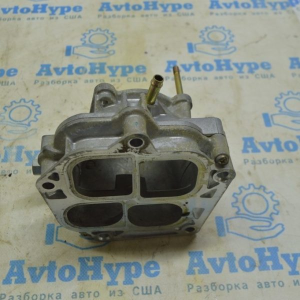 Соединитель шлангов на впускном коллекторе Lexus RX330 04-06 17860-0A010