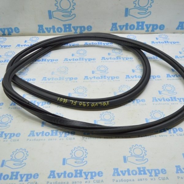 Уплотнитель дверного проема перед лев Volvo S90 16- 31689002