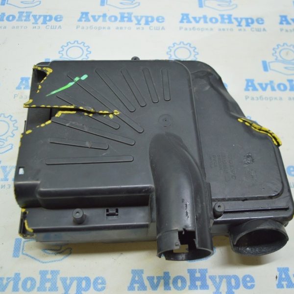 Резонатор воздушный в сборе Volvo S90 16- (01) трещины 31439650 31439651