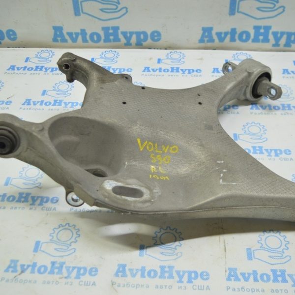 Рычаг нижний задний левый Volvo S90 16- (01) 31678070