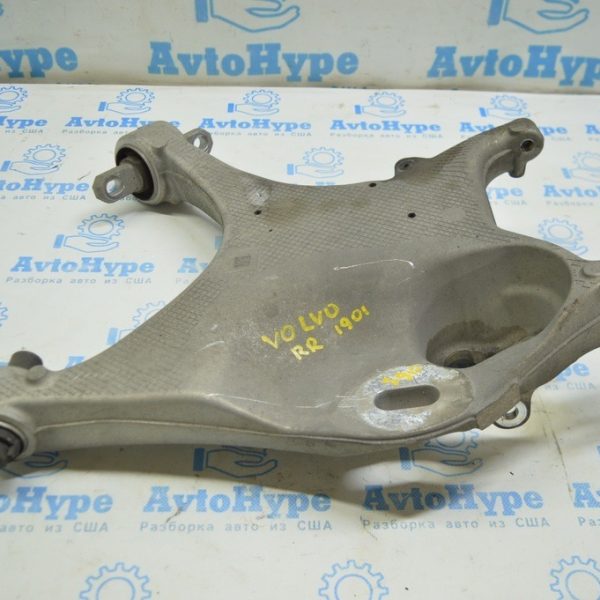 Рычаг нижний задний правый Volvo S90 16- (01) 31678070