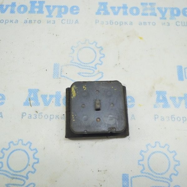 Подушка отбойника рессоры задней  Volvo S90 16- 31406171