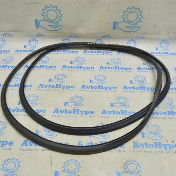 Уплотнитель двери перед прав Volvo S90 16- 31434997